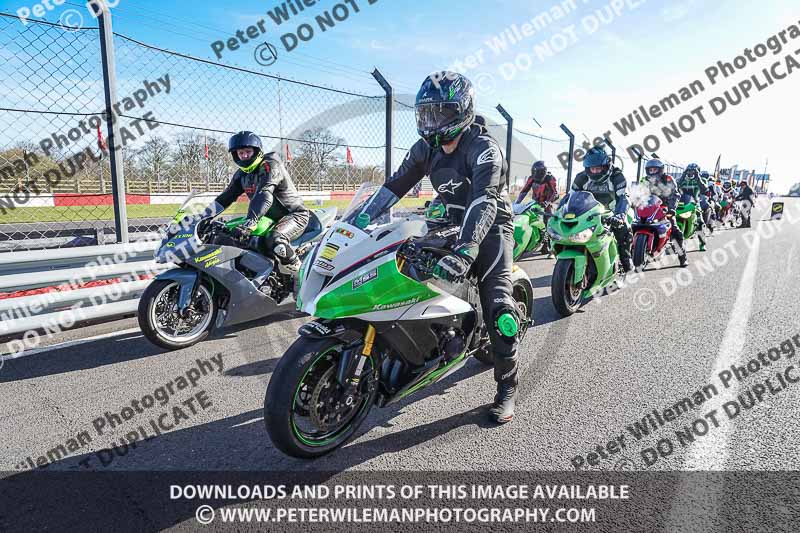 donington no limits trackday;donington park photographs;donington trackday photographs;no limits trackdays;peter wileman photography;trackday digital images;trackday photos